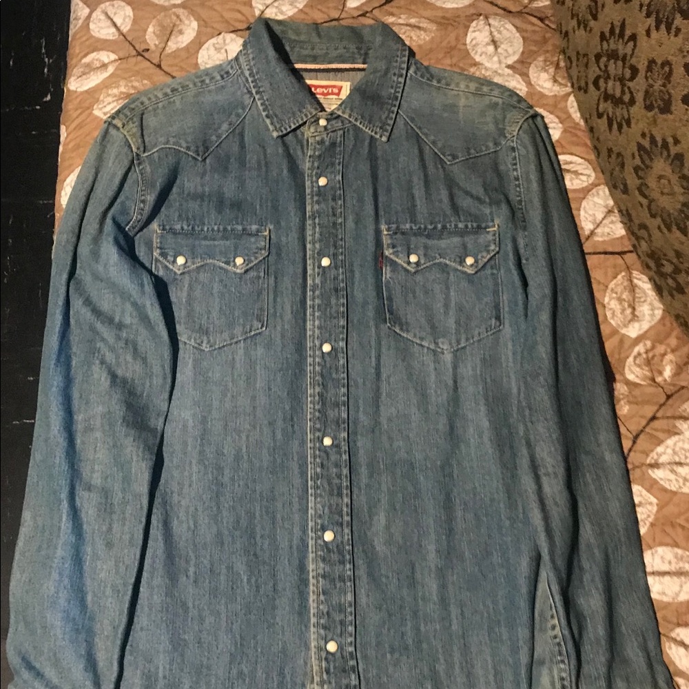 Levi’s denim shirt